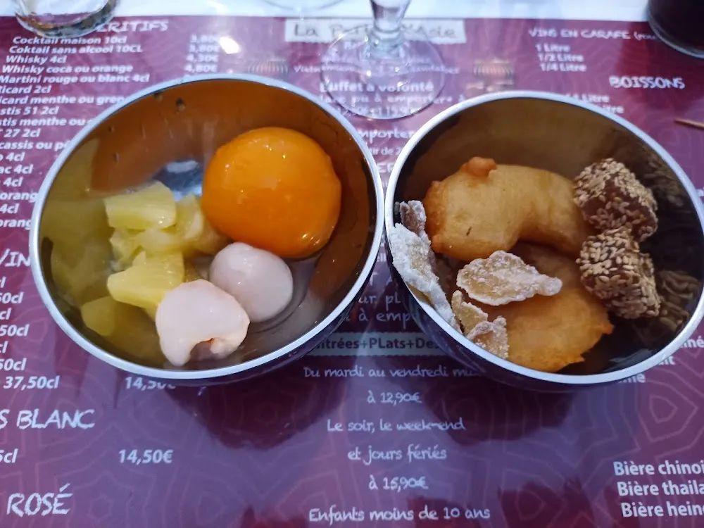 Fruits Beignets Nougat Chinois Et Gingembre Confit